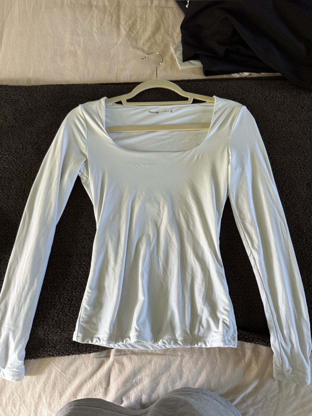 Abercrombie & Fitch White Long Sleeve Chemise Top